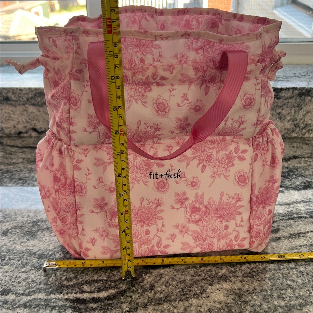 Fit + Fresh Pink Floral Women's Lunch Box and Matching Container - Picture 7 of 7